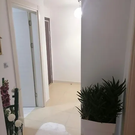Sky 24 Reception Wellness Gym Swimming Pool Luxury Modern Apartment *